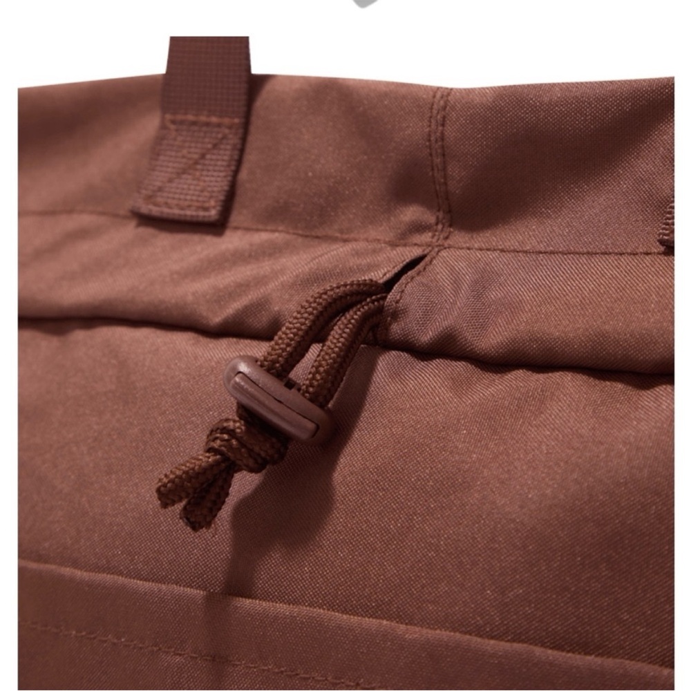 Modern Picnic Lunch Bag - Picture 9 of 11